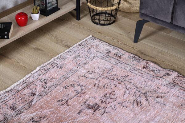 Vintage El Dokuma Halı