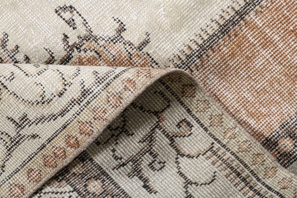 Vintage El Dokuma Halı