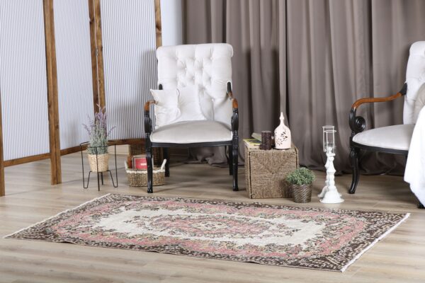 Vintage El Dokuma Halı